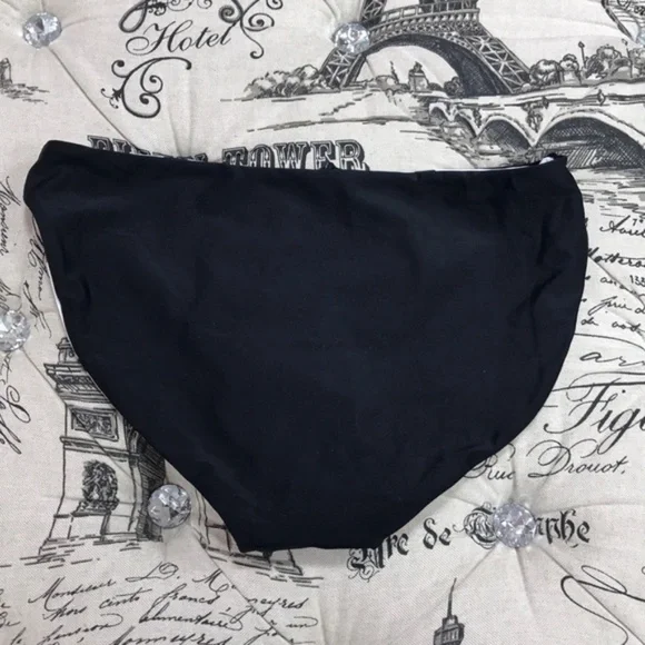 Snapper Rock Reversible Bikini Bottom - Picture 5 of 6